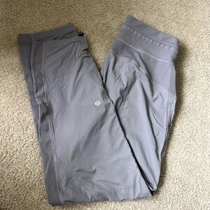 Lululemon dance studio 3/4 length cropped pants - size 4, light gray